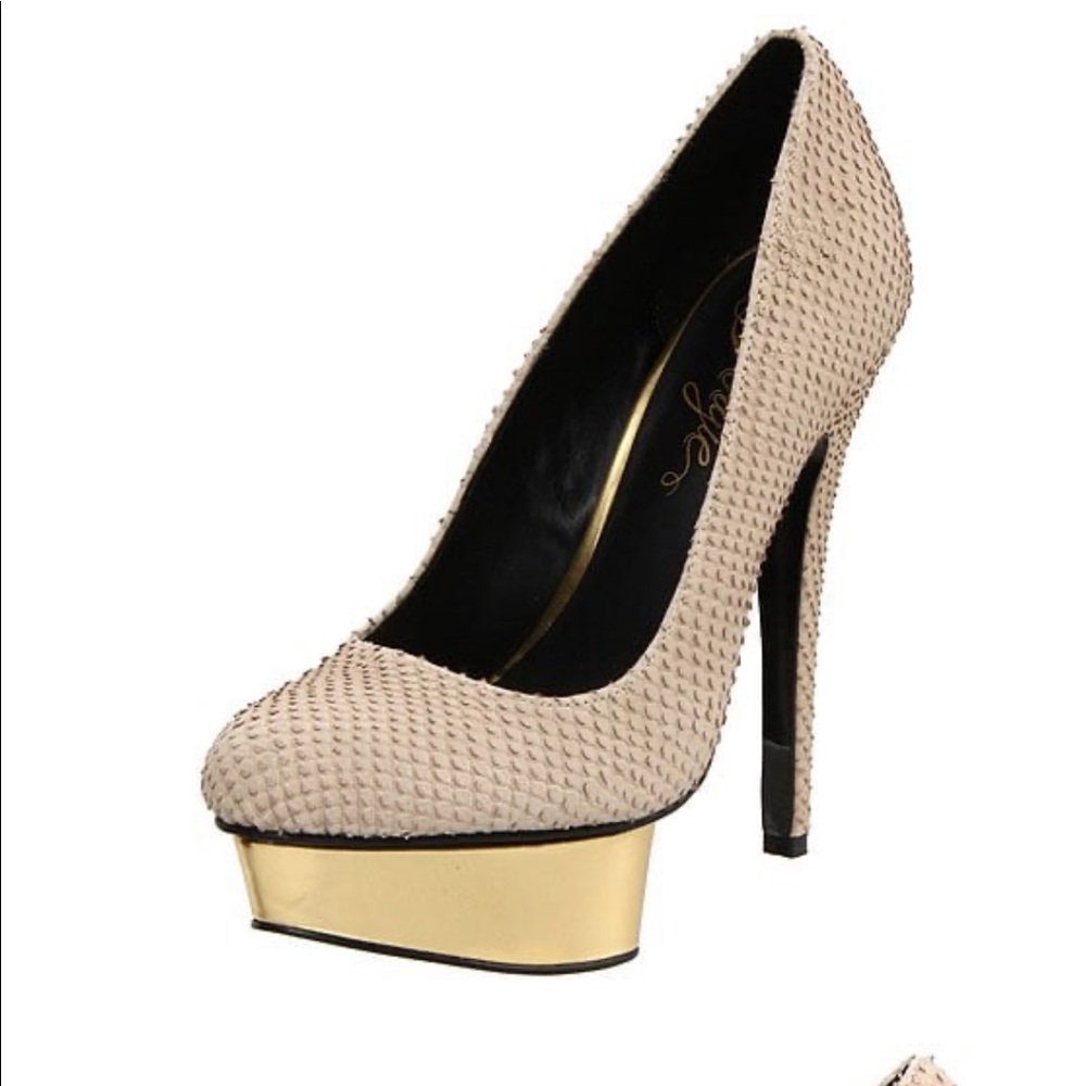 Fergie ‘Olivia’ Platform Heels - Sz 6.5